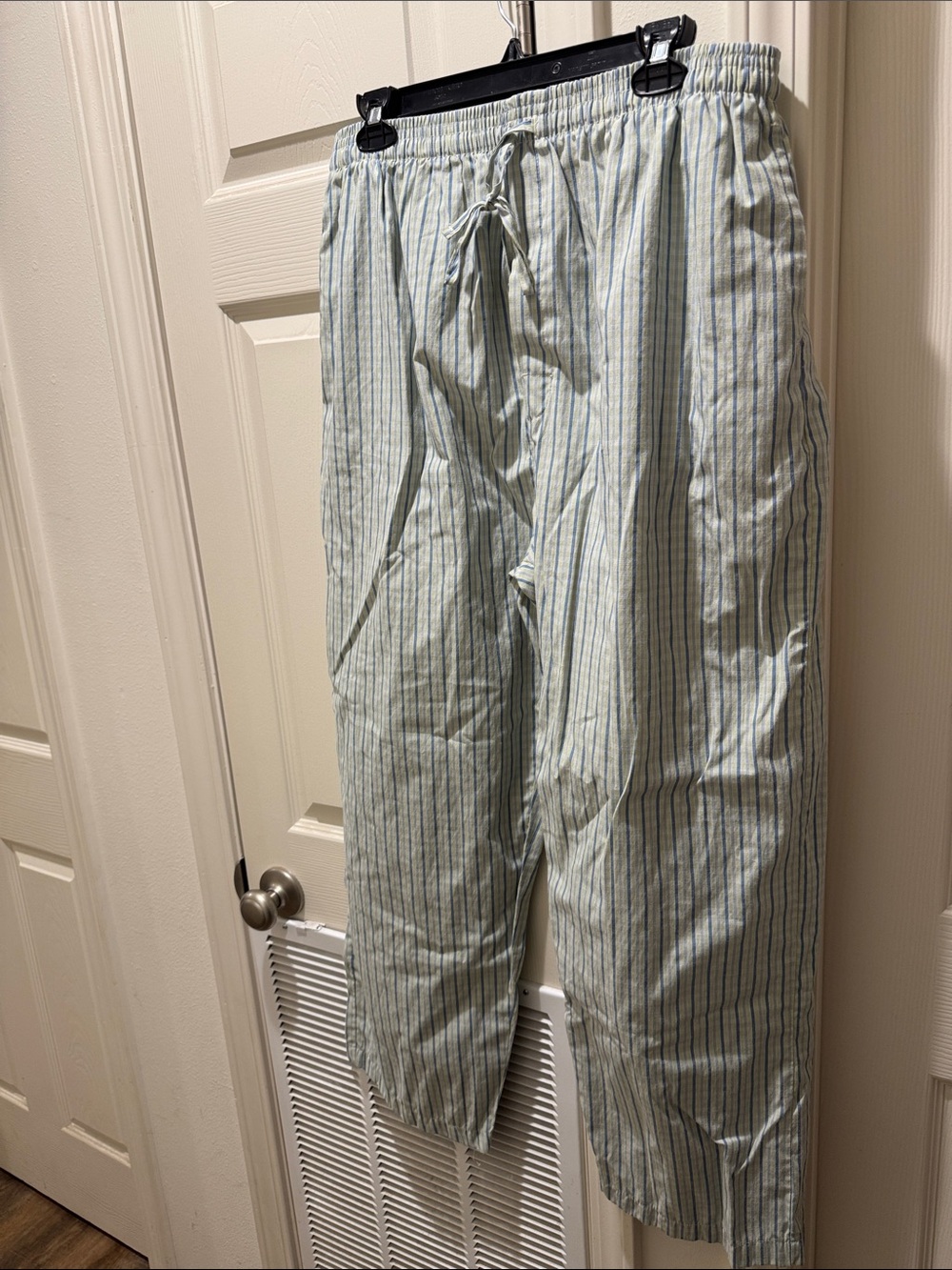 Men's Light Green Striped Drawstring Lounge Pants